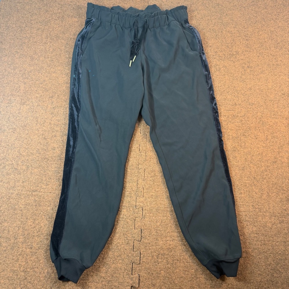 Lululemon On The Fly Jogger Women Black Velvet Side Stripe Pants 2669